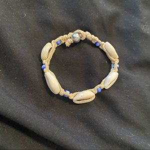 shell bracelet